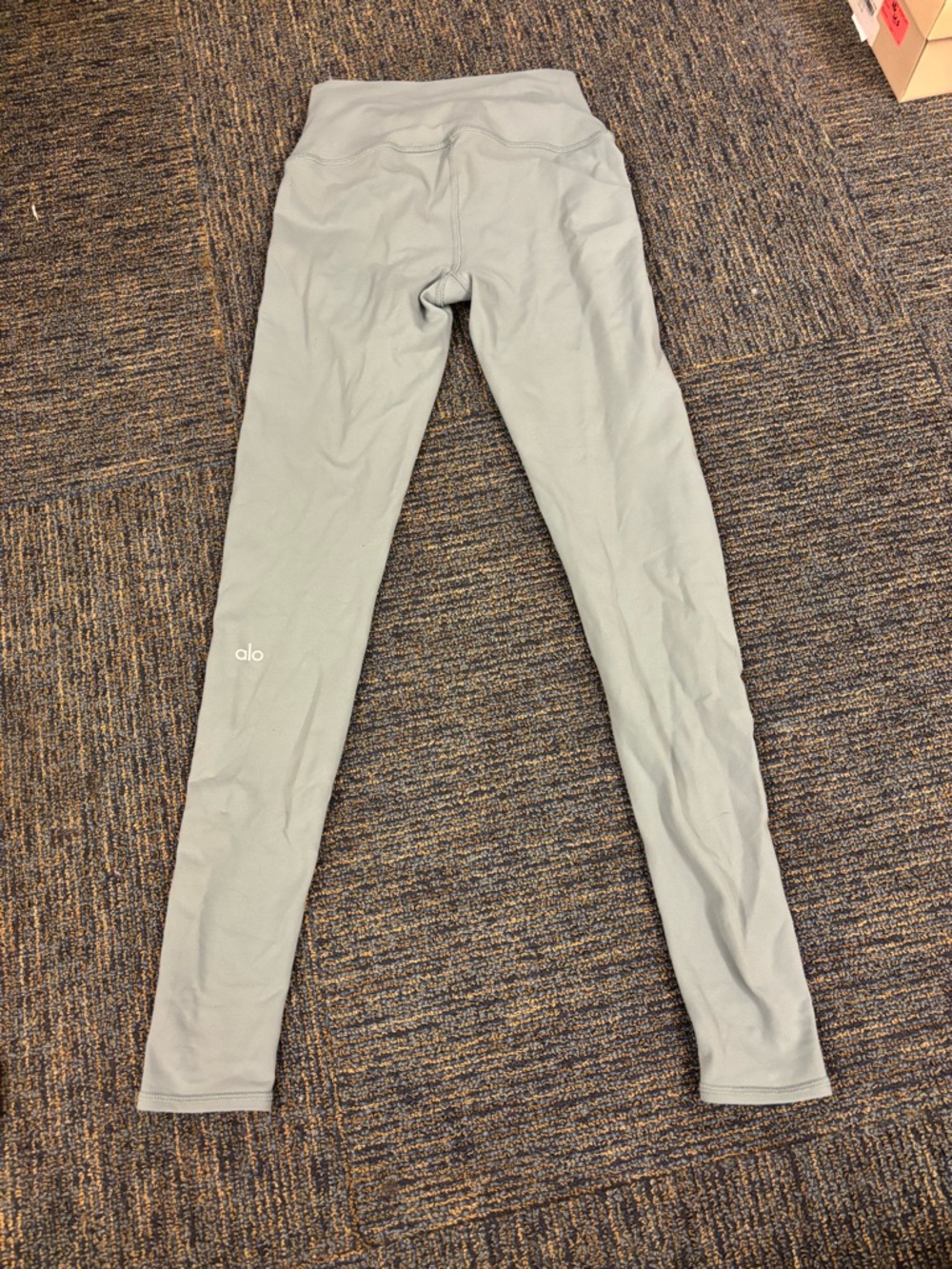 ALO Yoga light grey Leggings - XS - Picture 2 of 2